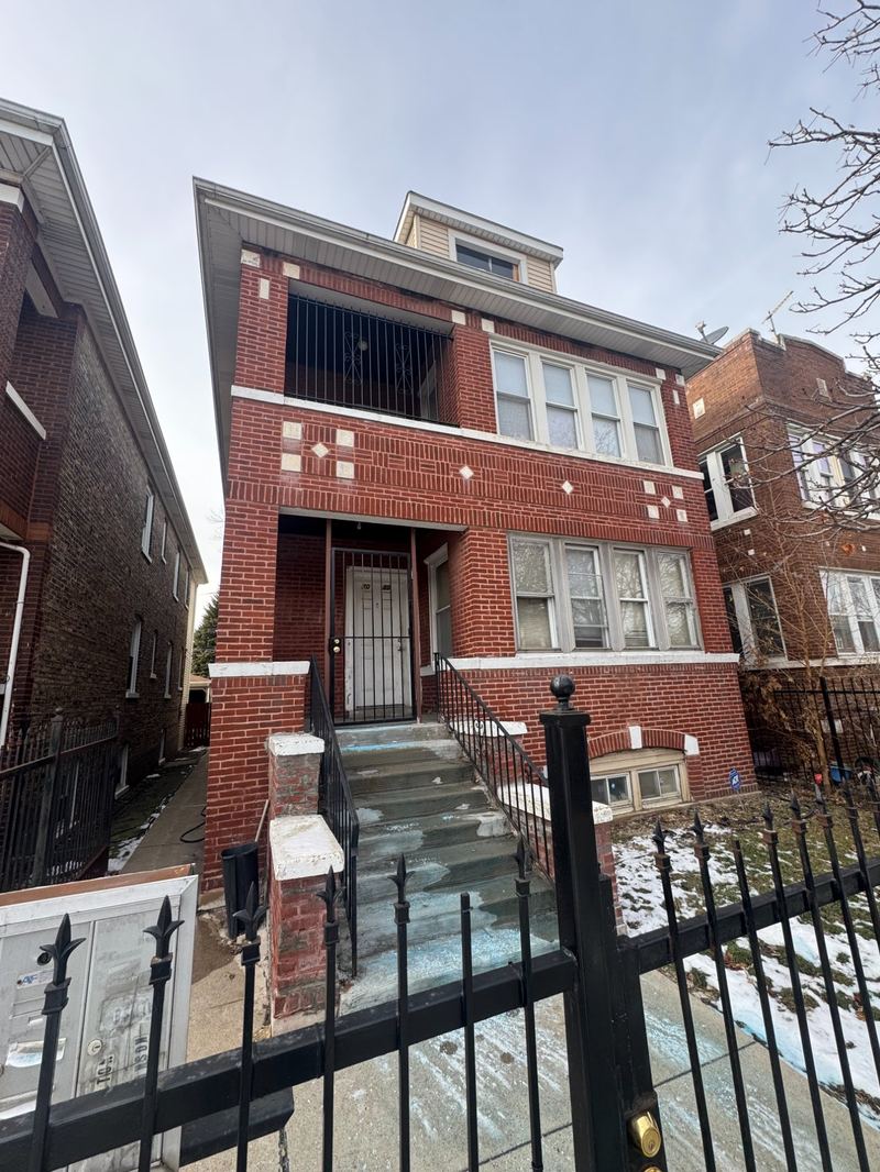 Chicago brick 2-flat - we buy multi-unit properties